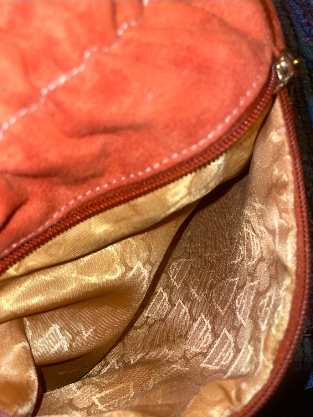 Kathy Van Zeeland Orange Studded Shoulder Bag - Picture 3 of 16